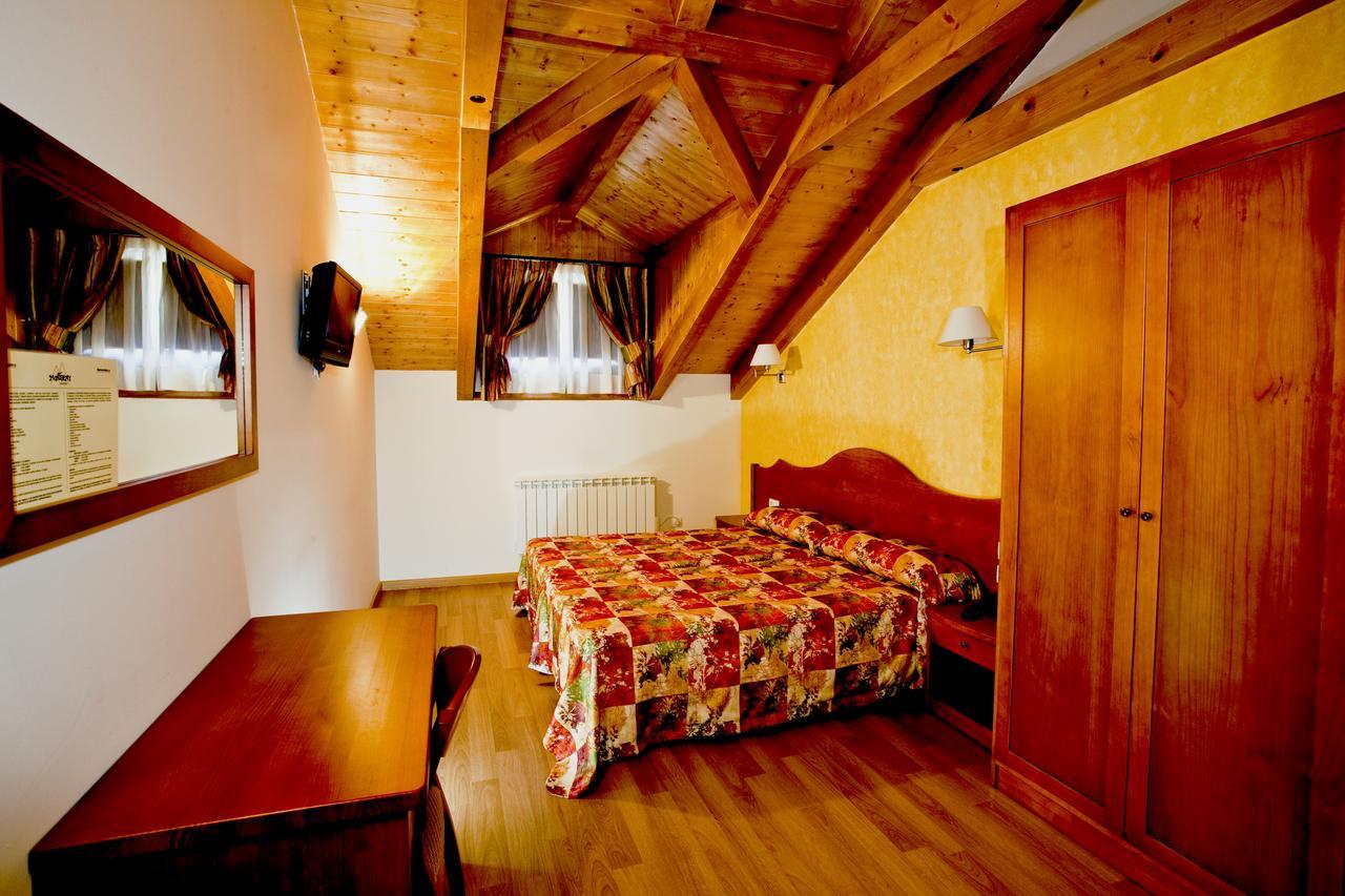Hotel Montseny Espuy Екстериор снимка