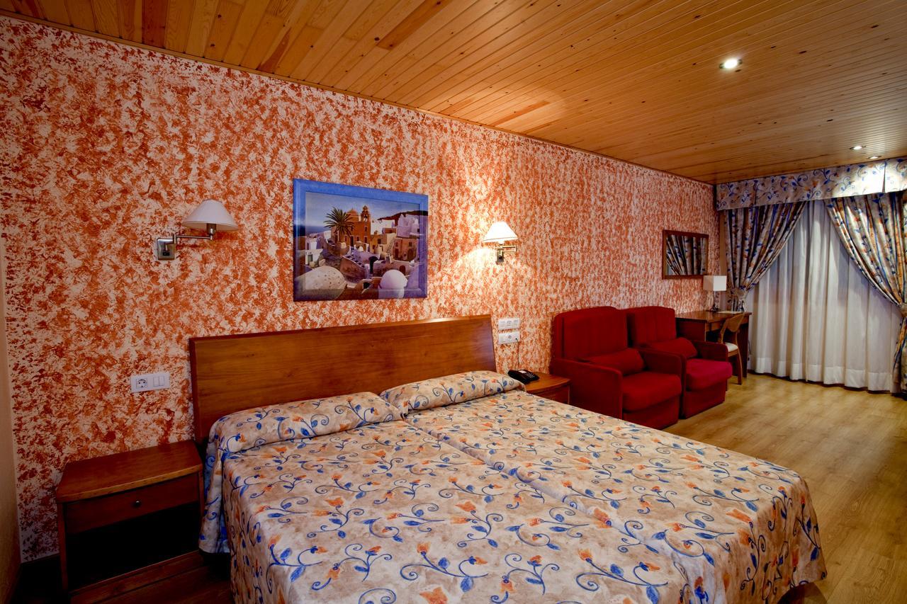 Hotel Montseny Espuy Екстериор снимка